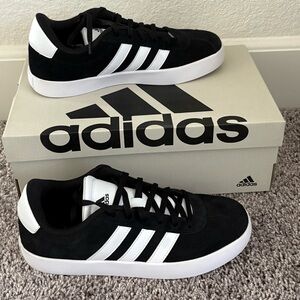 SOLD - ❌Adidas VL Court 3.0 Sneakers